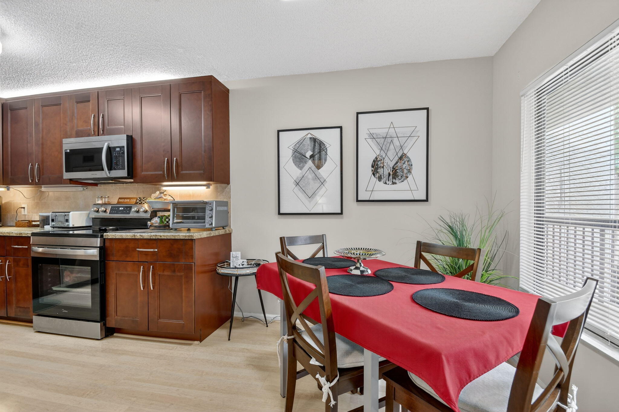 LAKESIDE CONDO 3 OF BANYAN SPRINGS - Residential