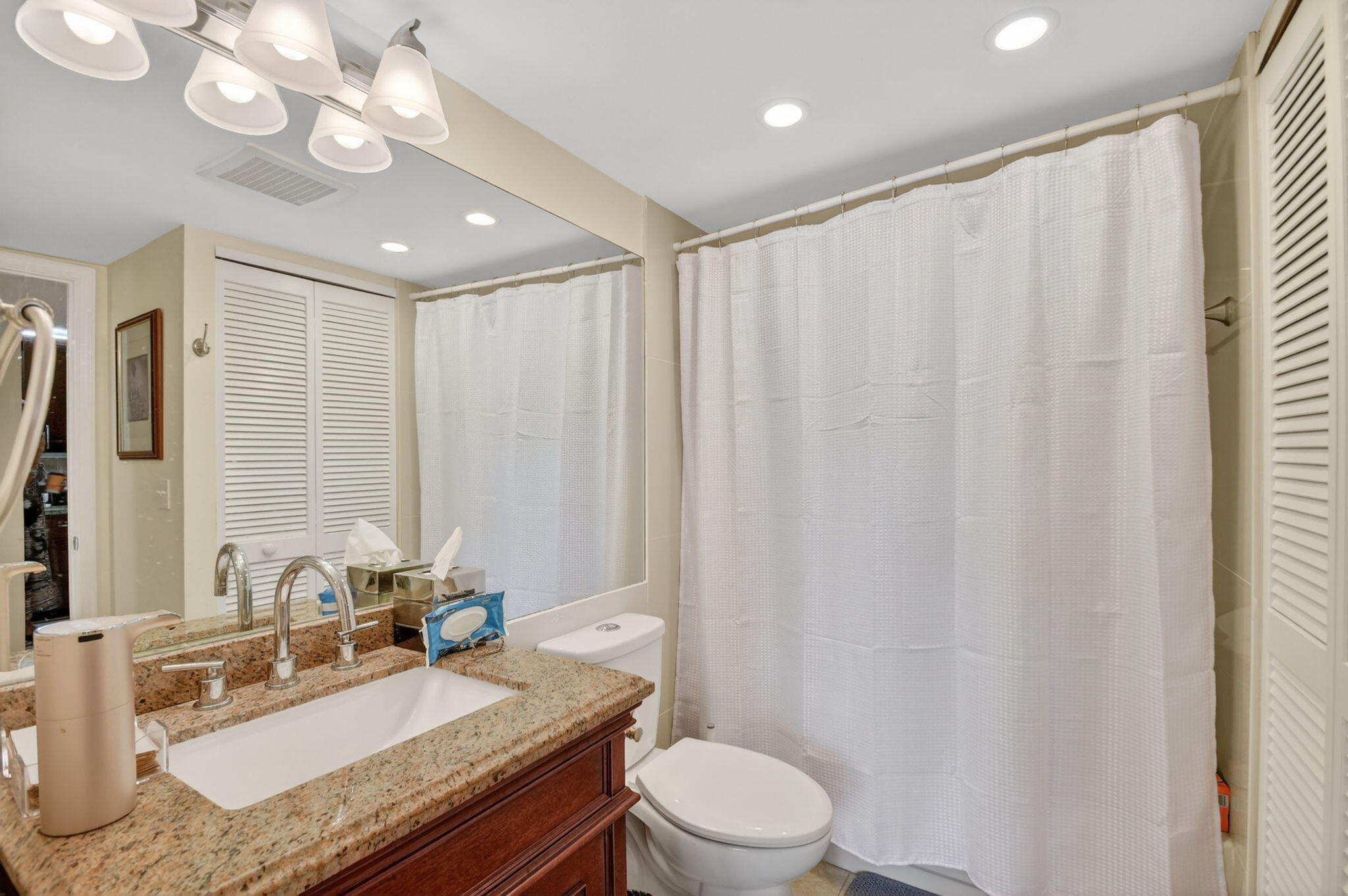 LAKESIDE CONDO 3 OF BANYAN SPRINGS - Residential