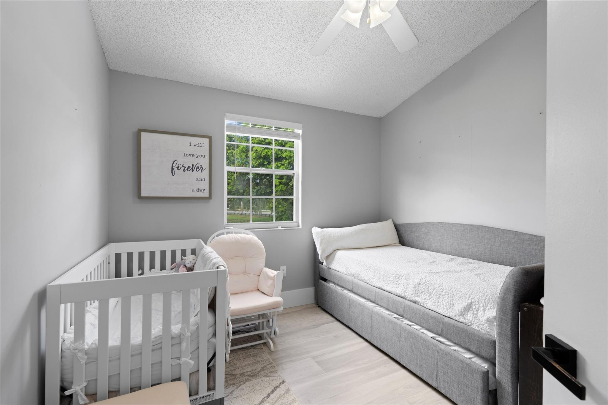 HAMPTON LAKES - Residential