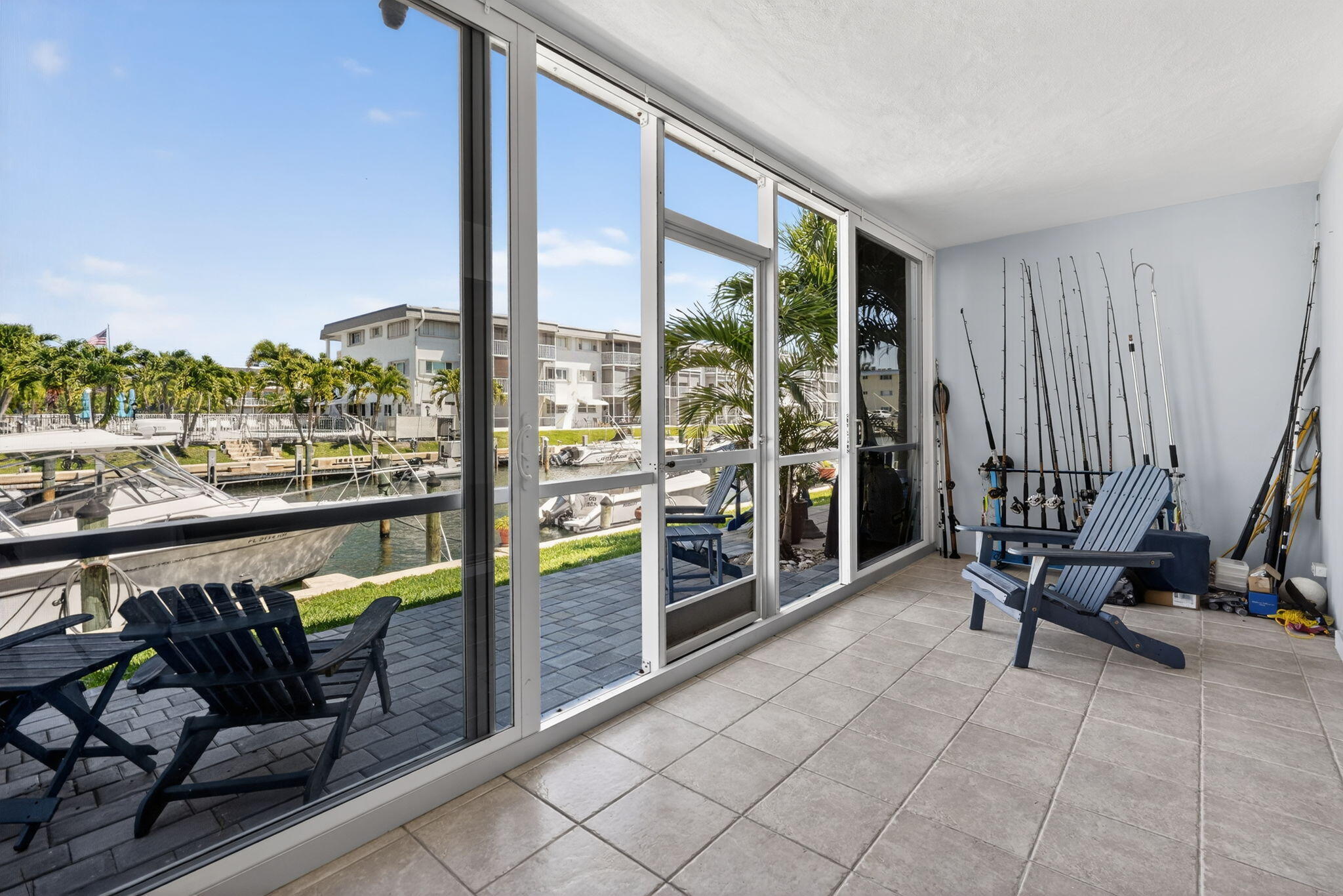 WINDSOR PARK NORTH CONDOMINIUMS - Residential