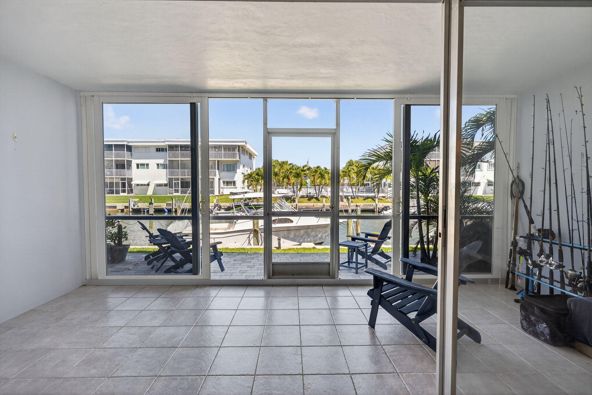 WINDSOR PARK NORTH CONDOMINIUMS - Residential