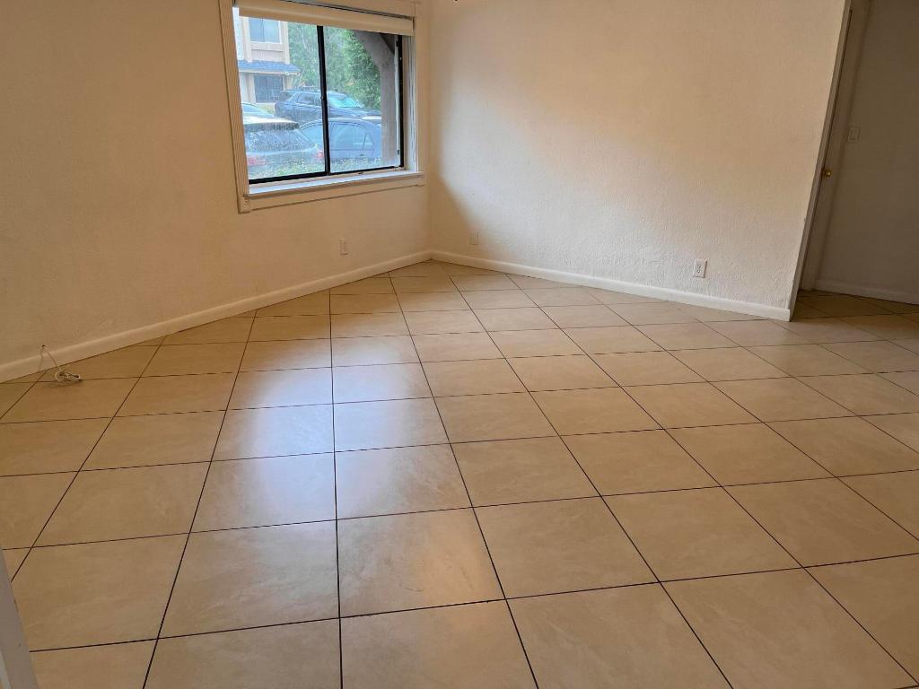 WIMBLEDON AT JACARANDA CONDO - Residential