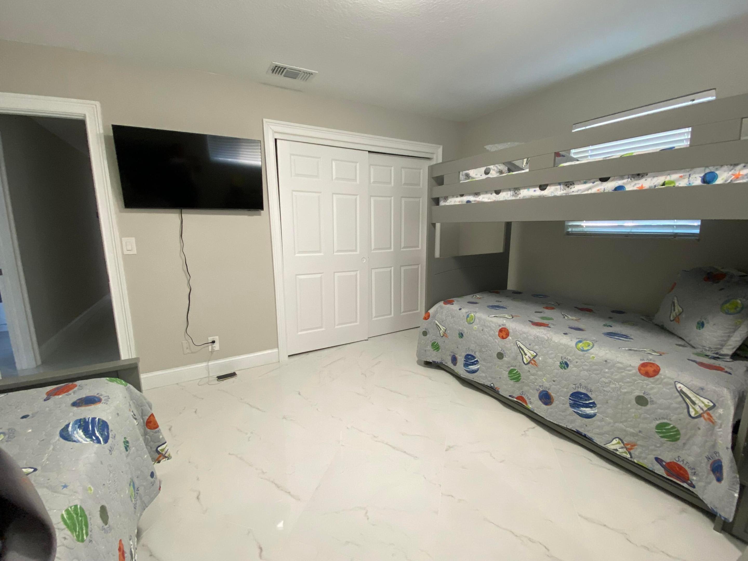 WATERWAY ESTATES SEC THREE - Residential Lease