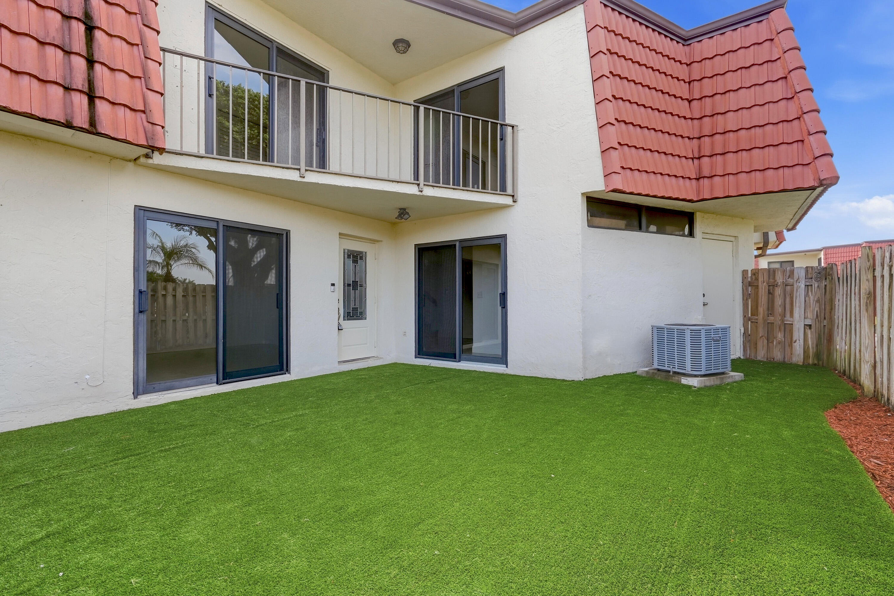 SOMERSET - Residential