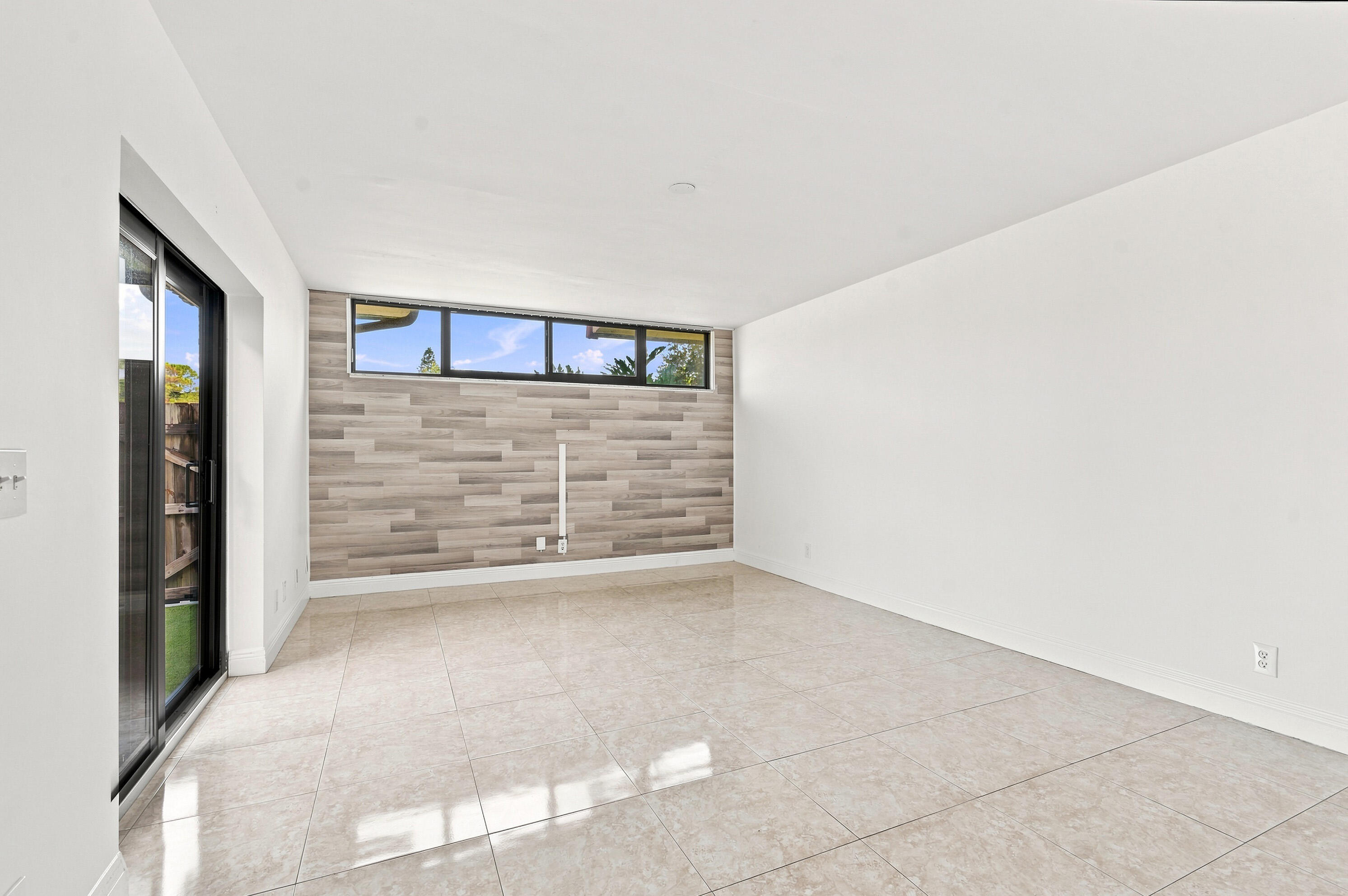 SOMERSET - Residential
