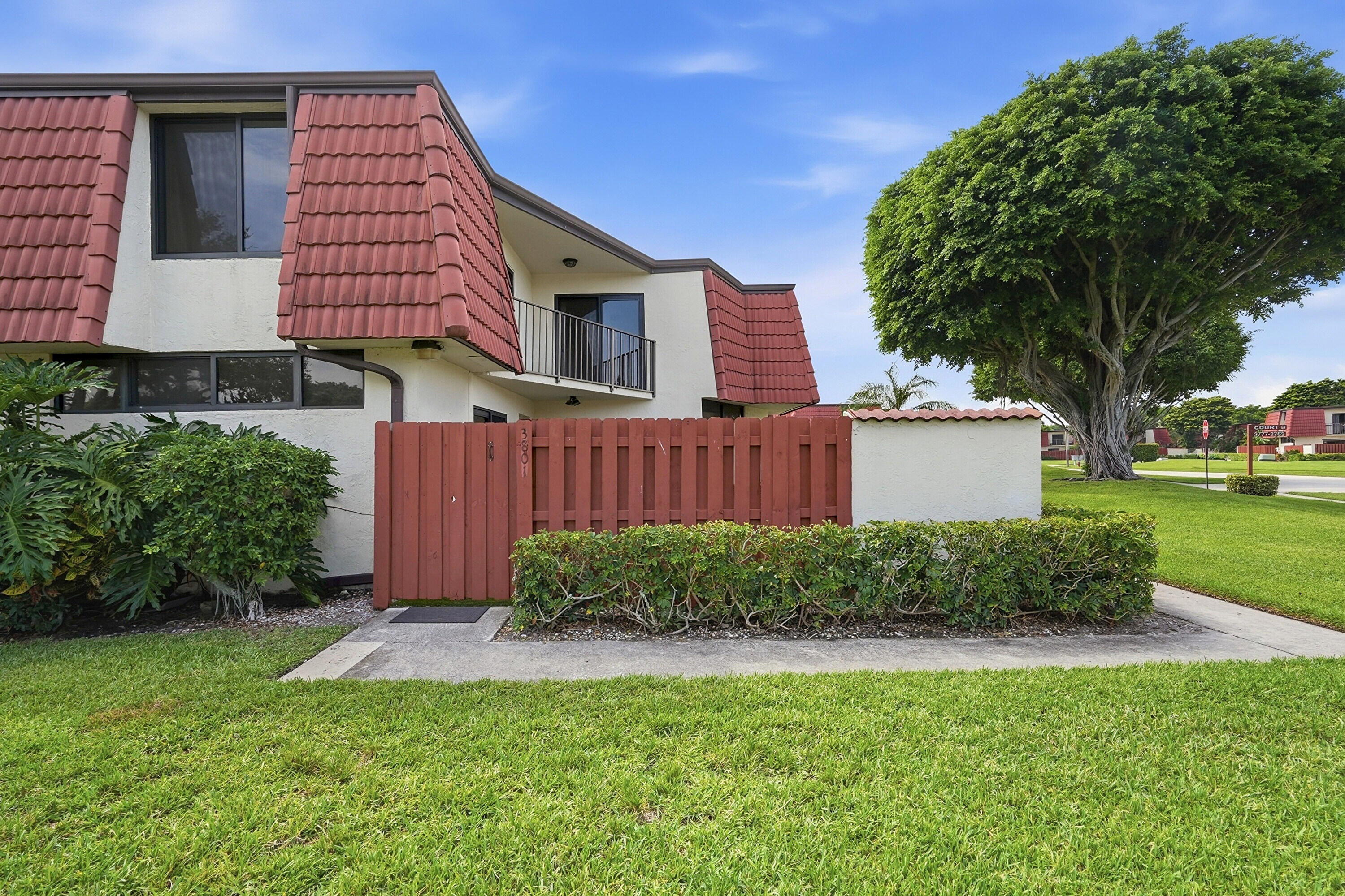 SOMERSET - Residential