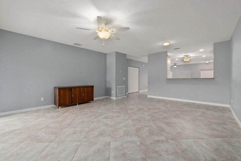 MEADOWS AT PORT ST LUCIE BUILDINGS L/M - Residential