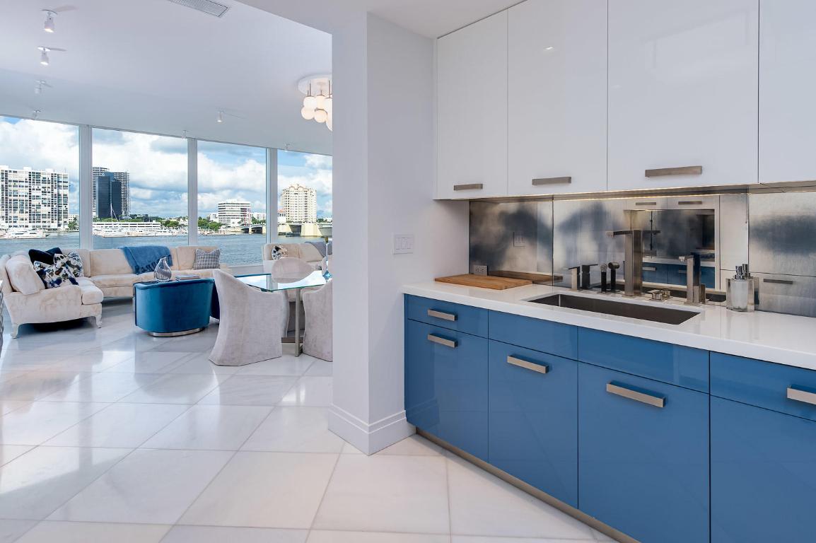 PALM BEACH TOWERS CONDO - Residential
