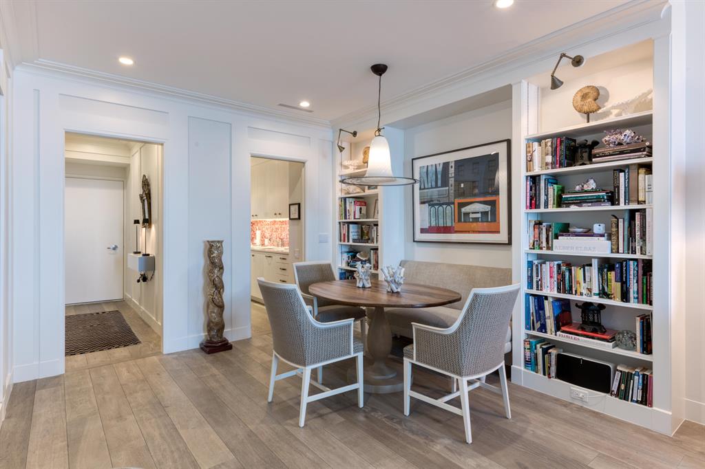FOUR HUNDRED SO OCEAN BLVD CONDO - Residential