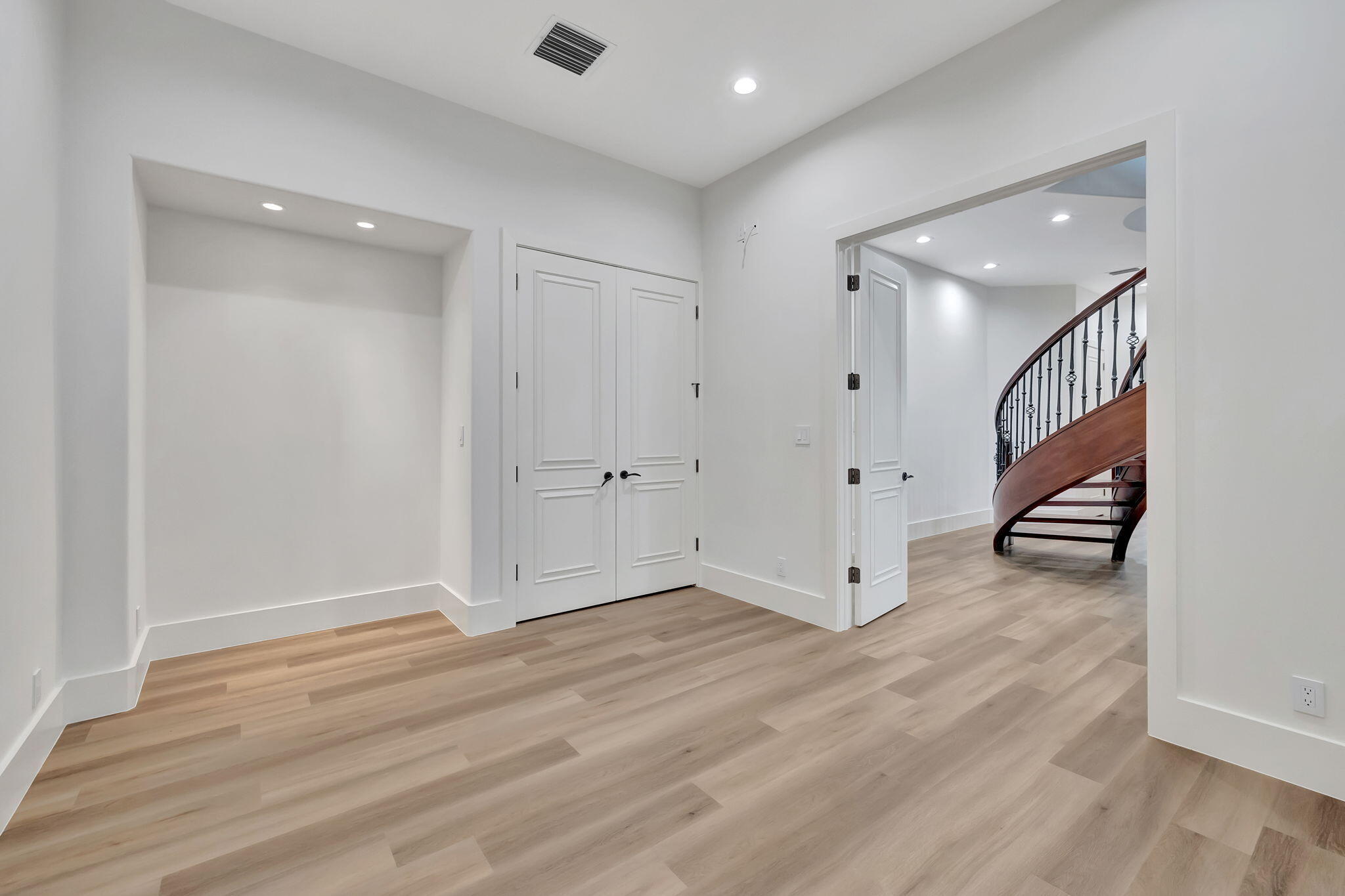 DELRAY OCEAN ESTATES - Residential