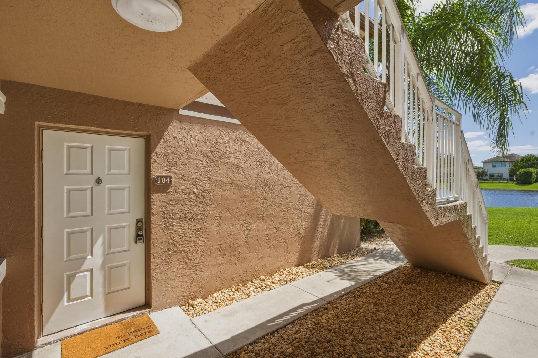 CLUB QUARTERS AT RAINTREE - Residential