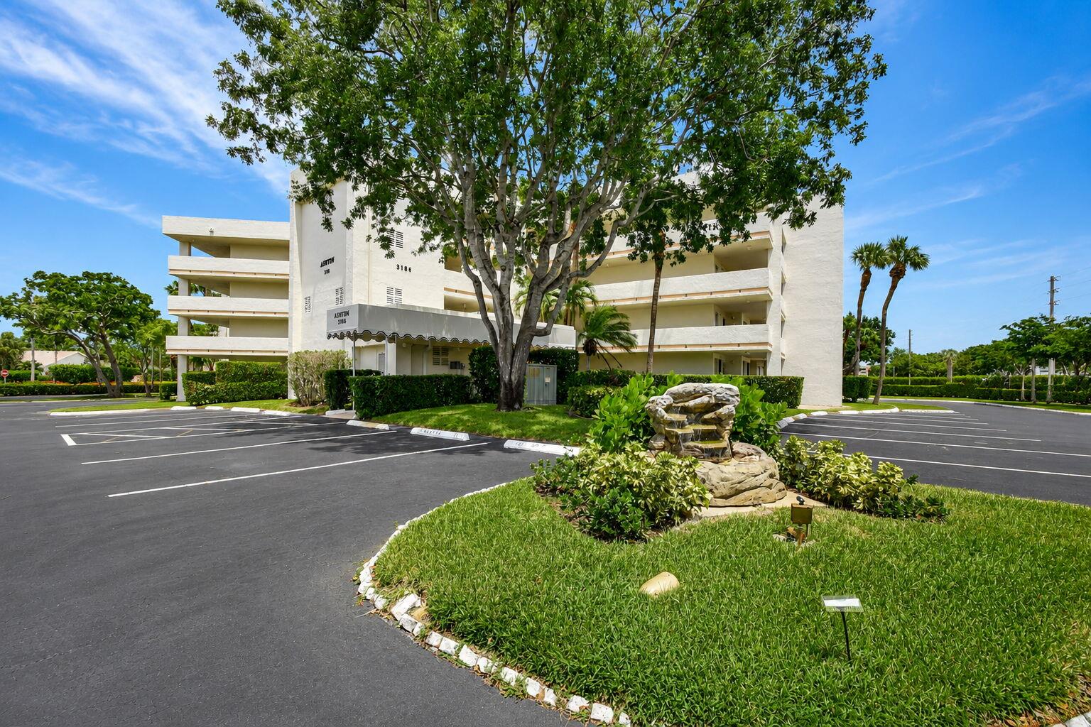 POINCIANA LAKES CONDO - Residential