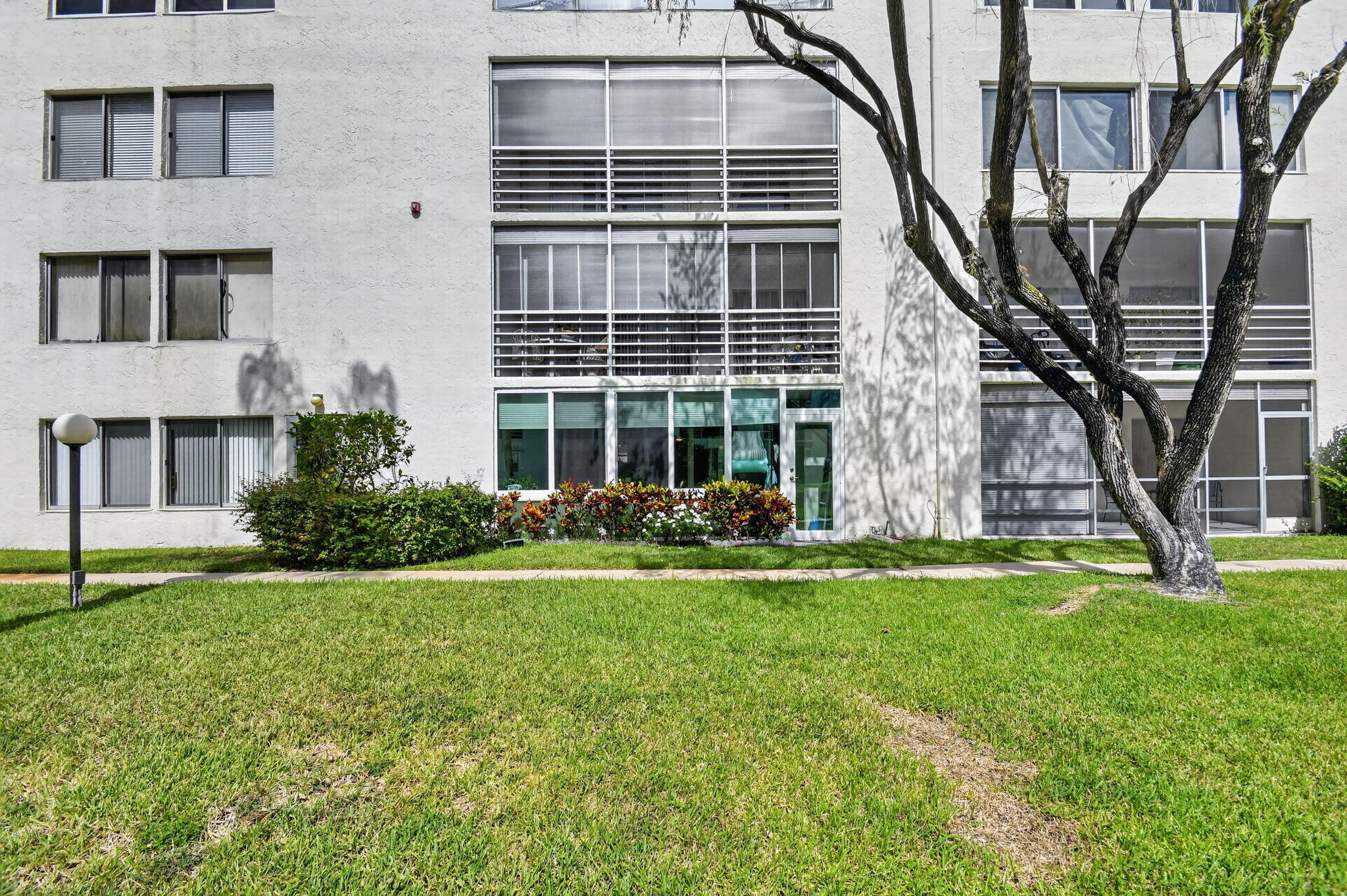 POINCIANA LAKES CONDO - Residential