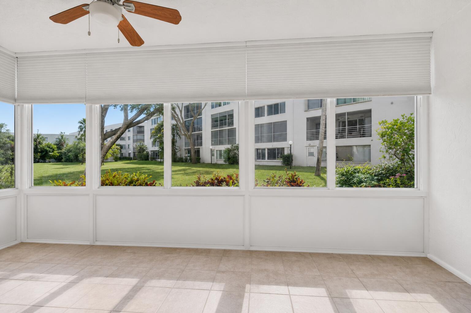POINCIANA LAKES CONDO - Residential