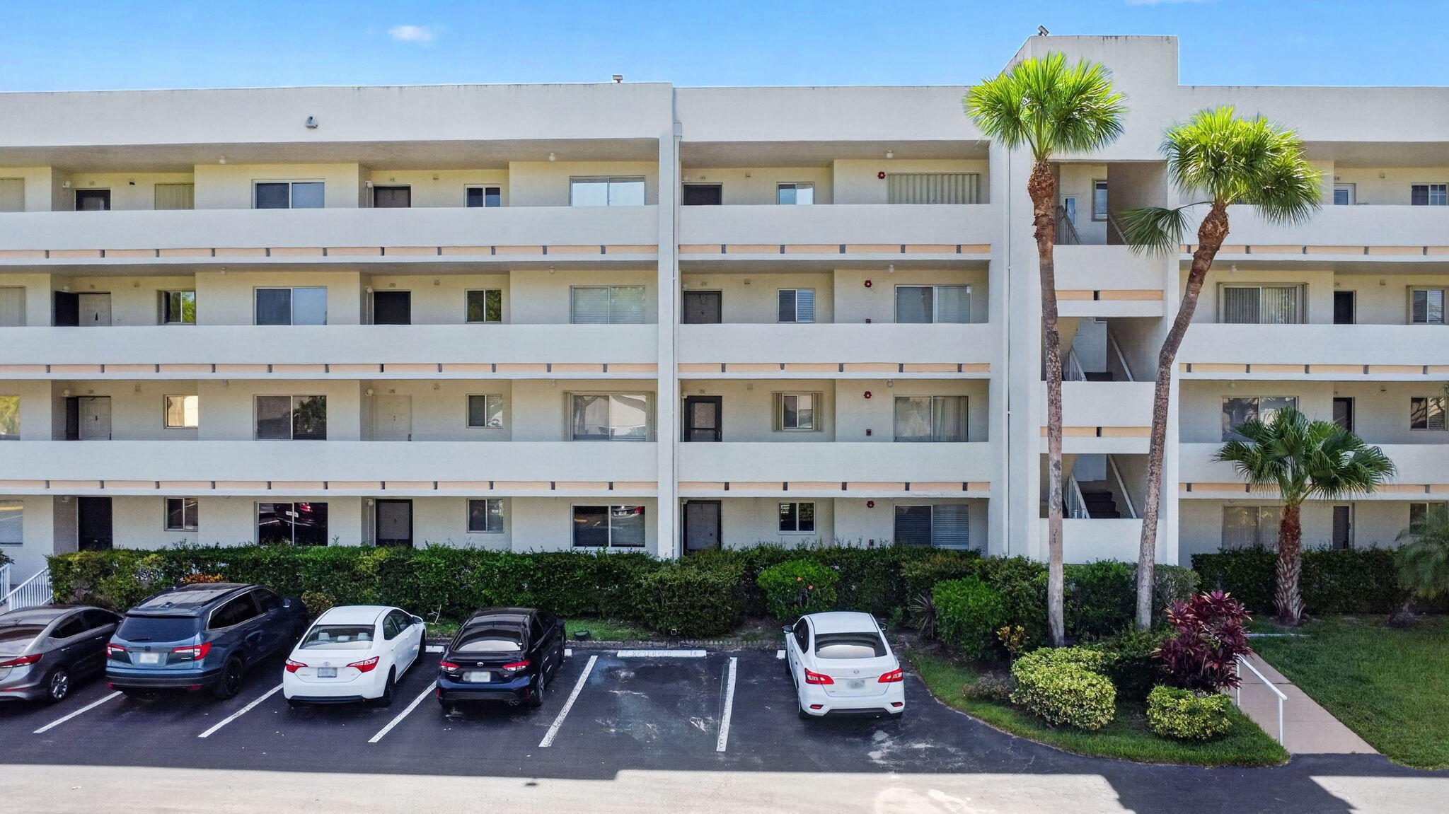 POINCIANA LAKES CONDO - Residential