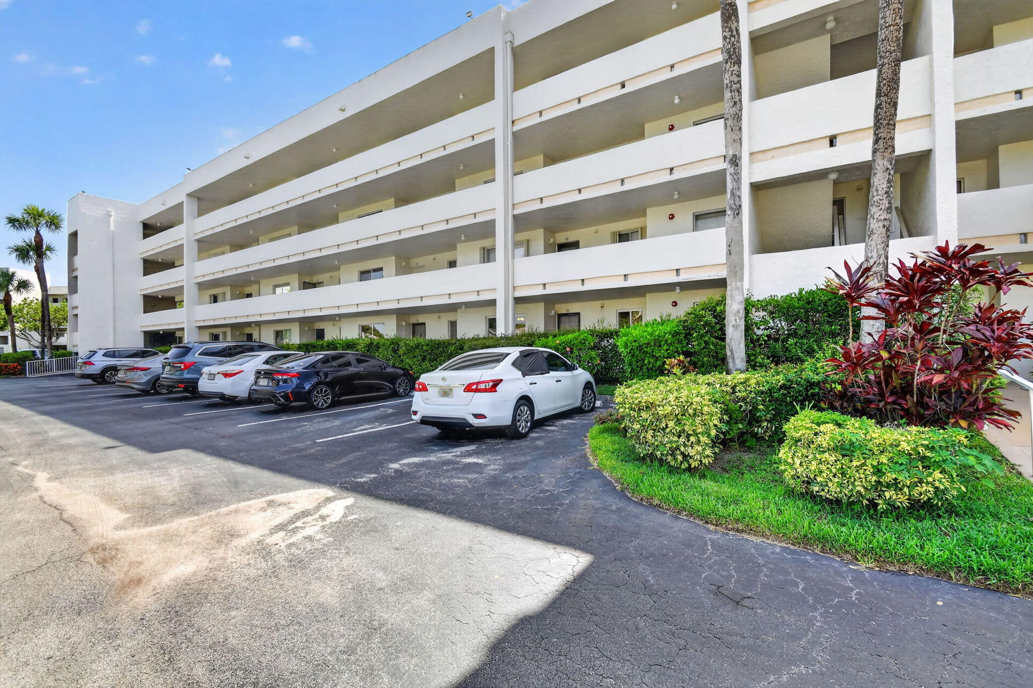 POINCIANA LAKES CONDO - Residential