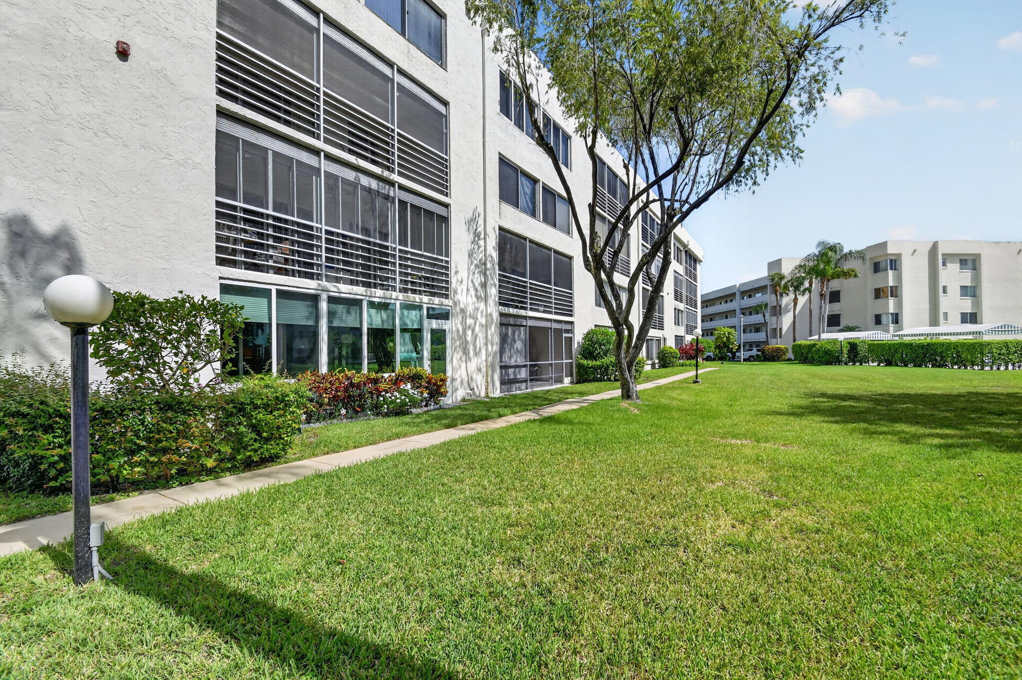 POINCIANA LAKES CONDO - Residential