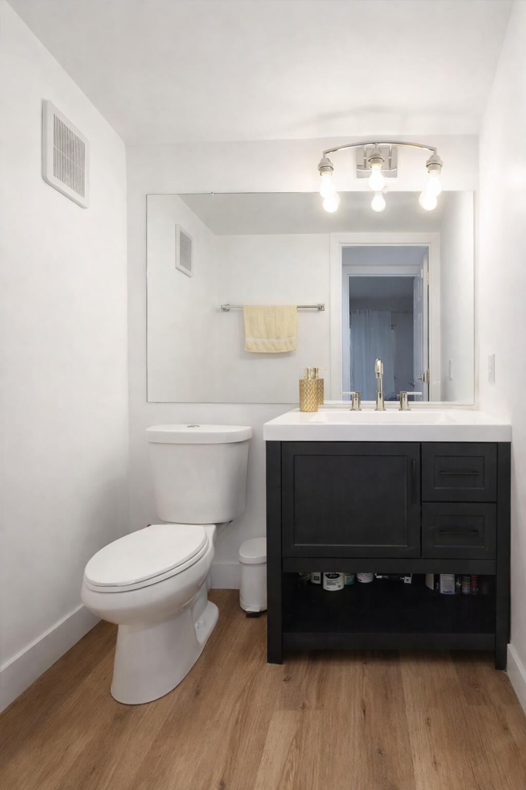 OAKRIDGE I CONDO - Residential Lease