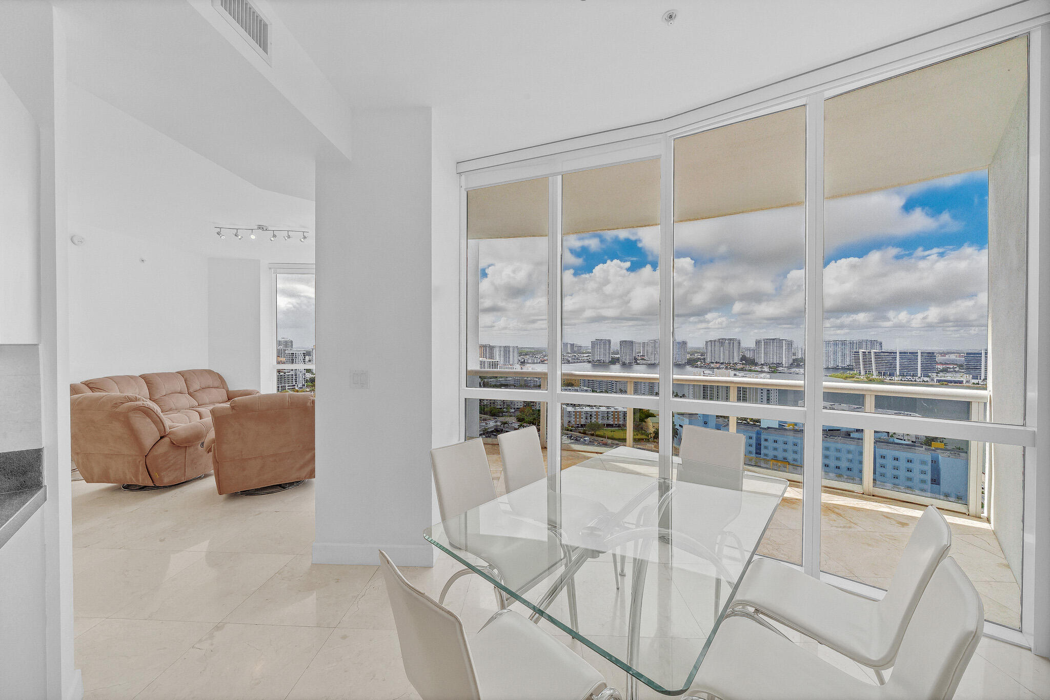 Trump Royale - Residential