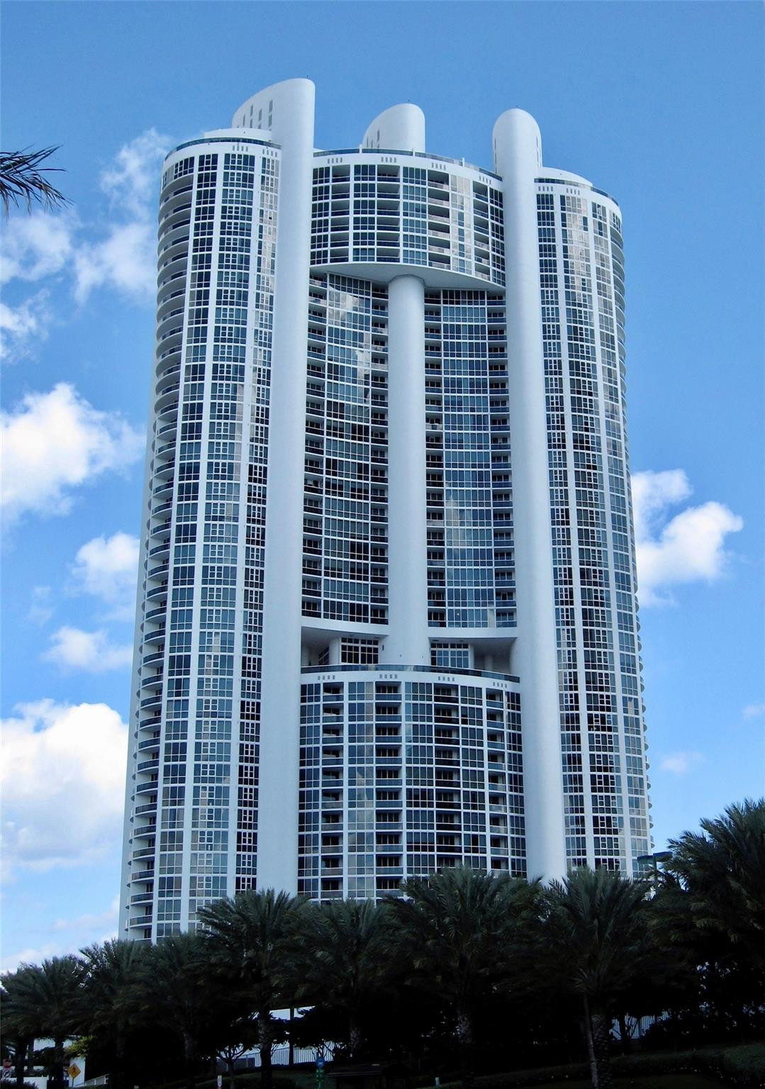 Trump Royale - Residential