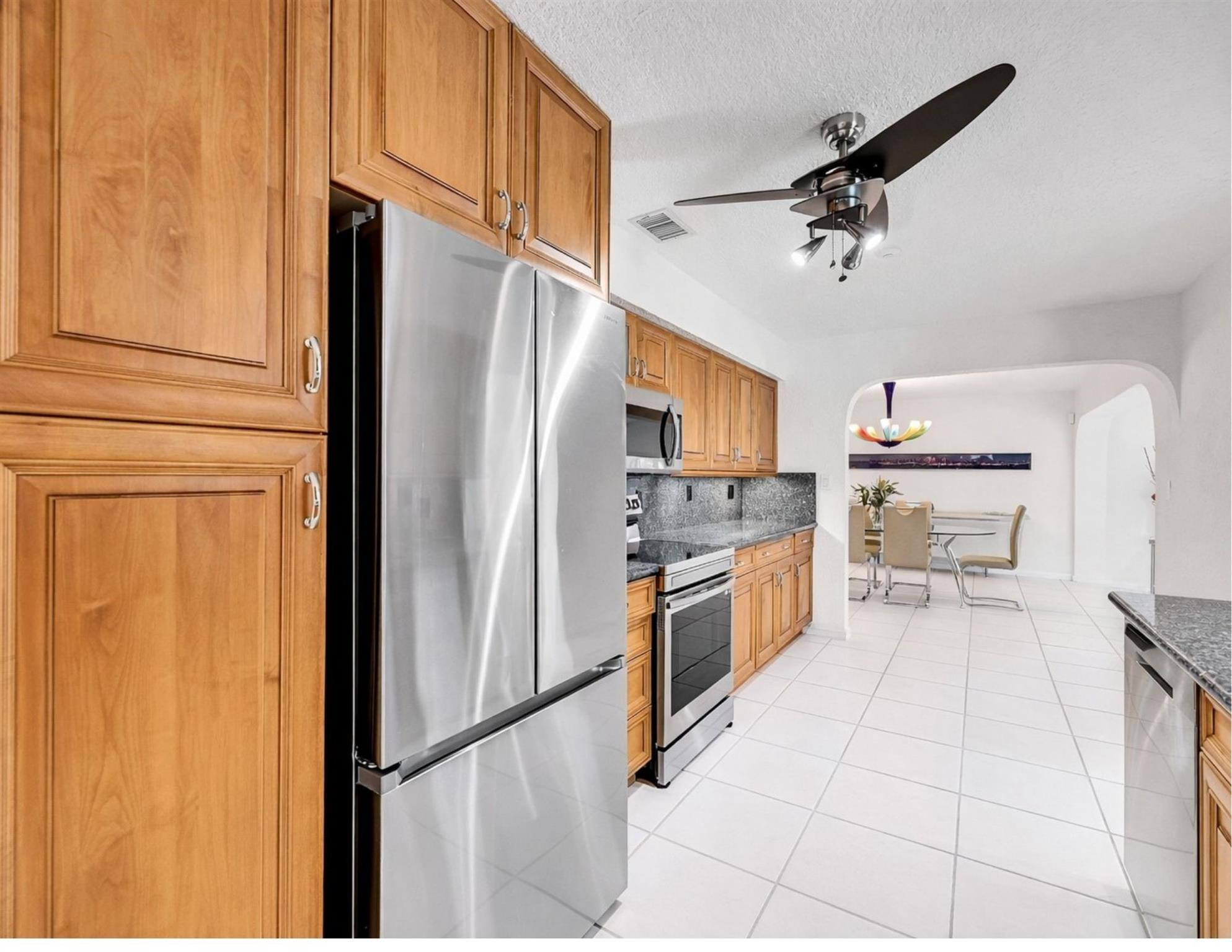 Coral Brook 37-18 B - Residential