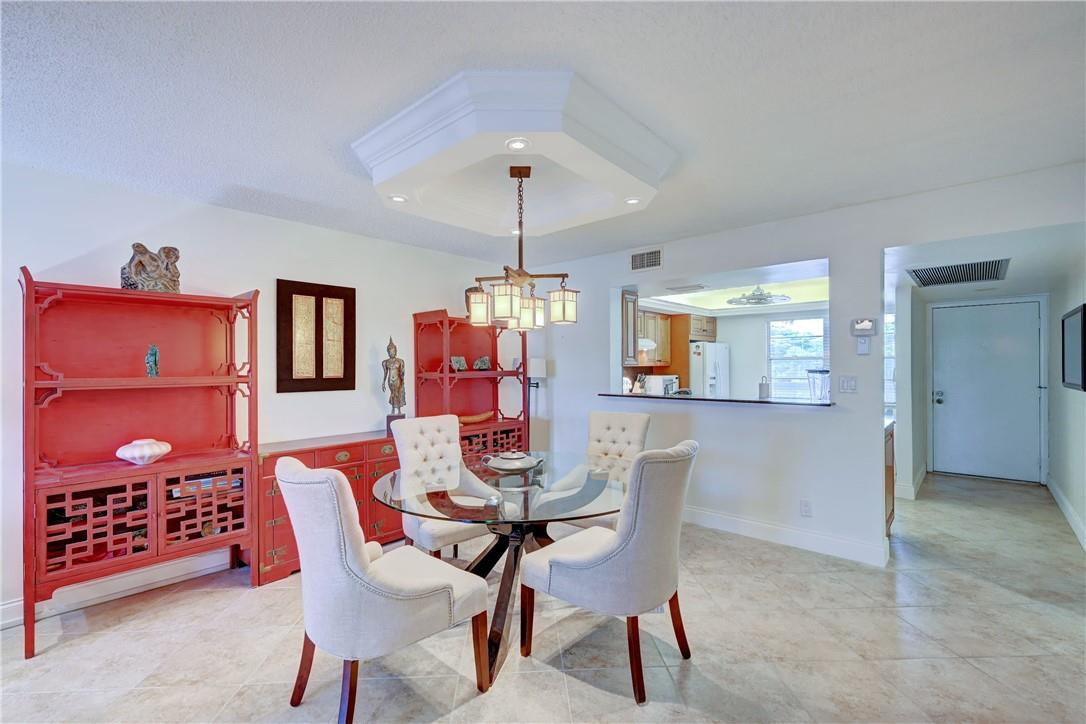 WYNMOOR COUNTRY CLUB - Residential