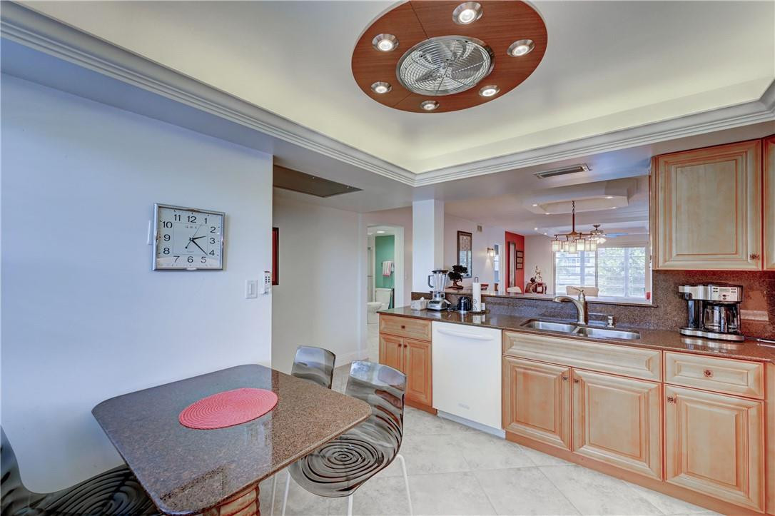WYNMOOR COUNTRY CLUB - Residential