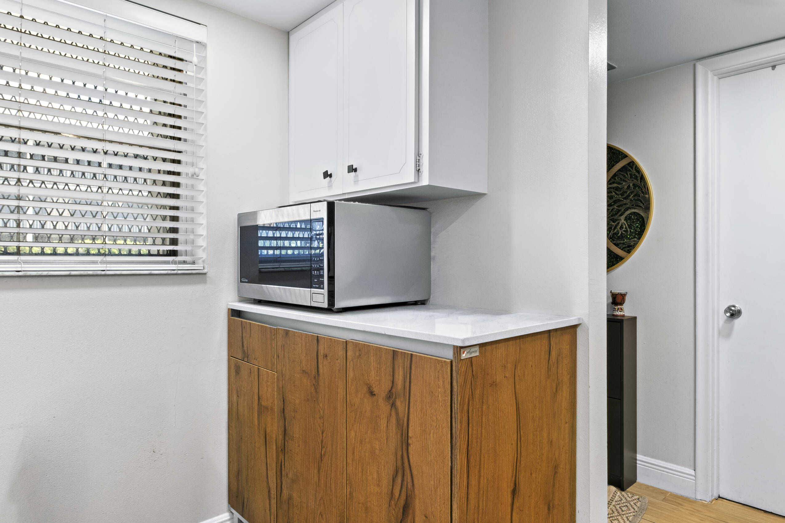 REGIS HOUSE CONDO - Residential Lease