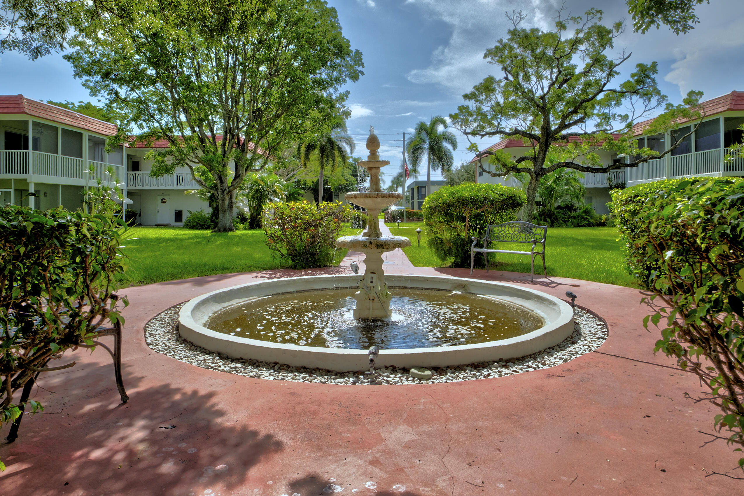 REGIS HOUSE CONDO - Residential Lease