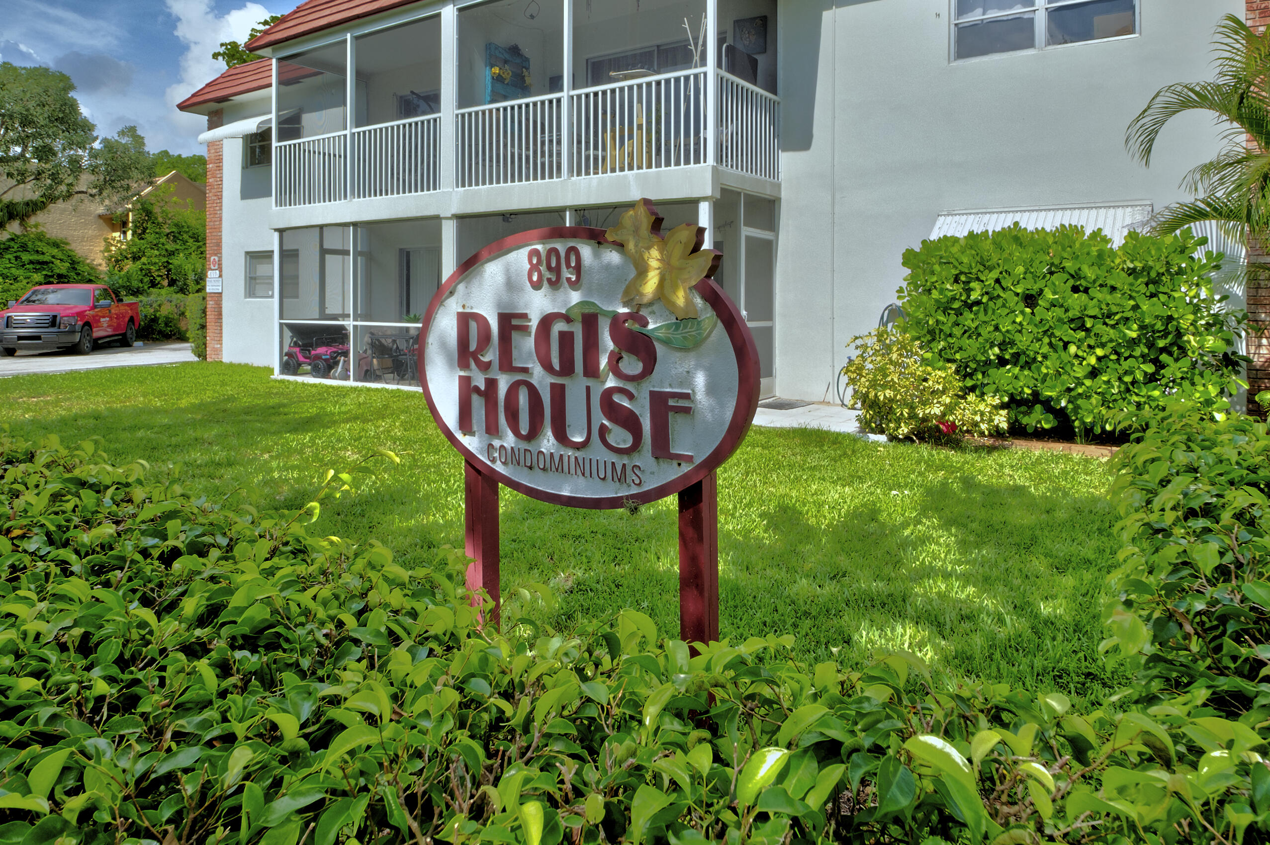 REGIS HOUSE CONDO - Residential Lease