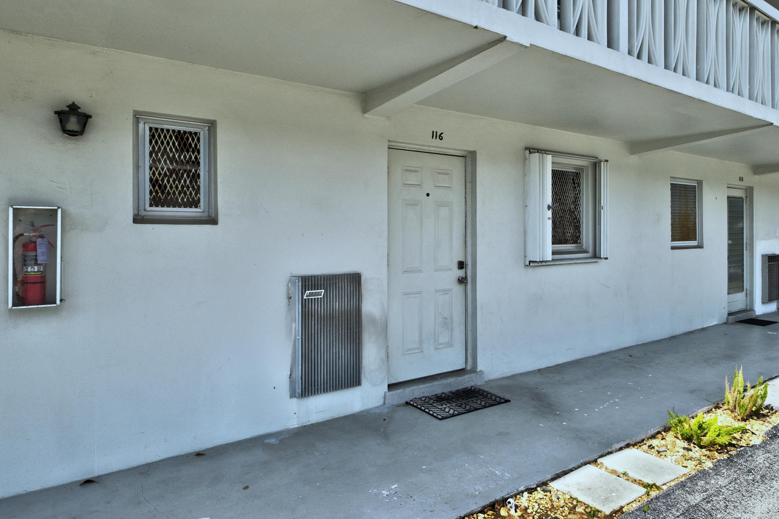 REGIS HOUSE CONDO - Residential Lease