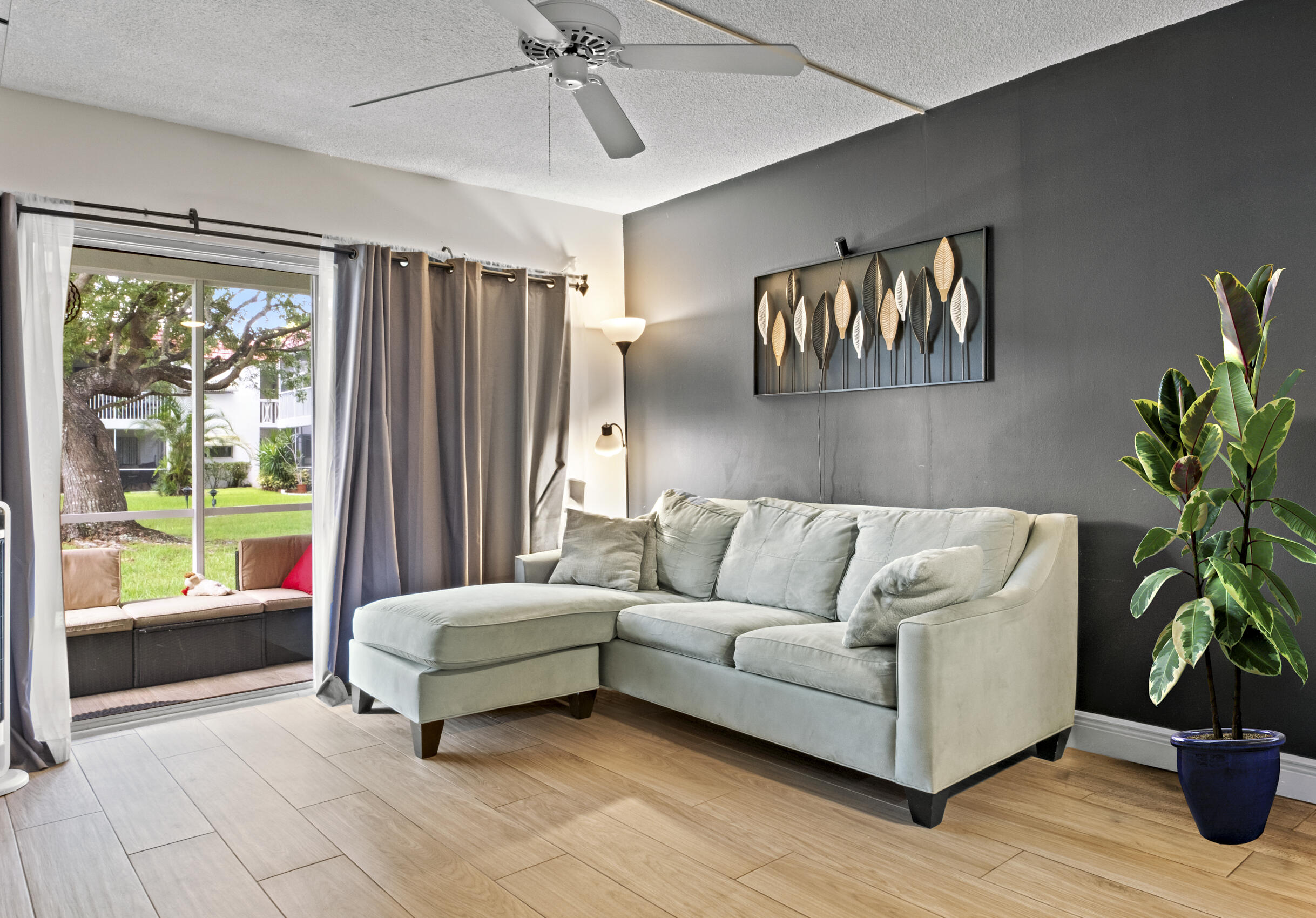 REGIS HOUSE CONDO - Residential Lease