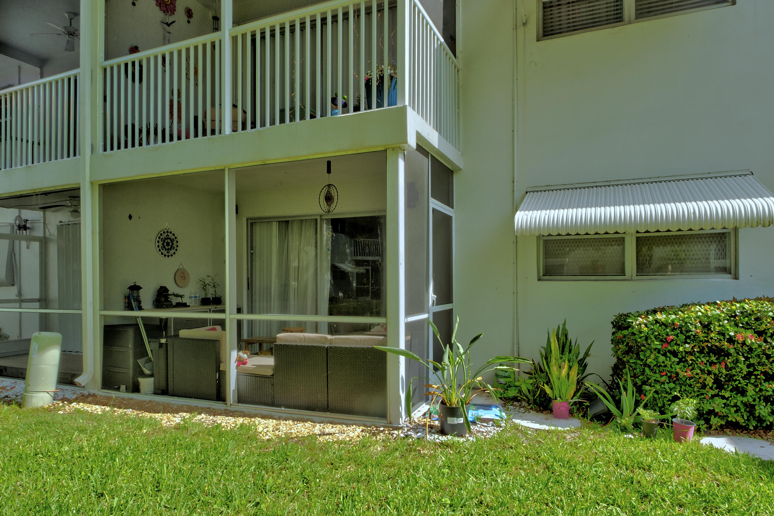 REGIS HOUSE CONDO - Residential Lease