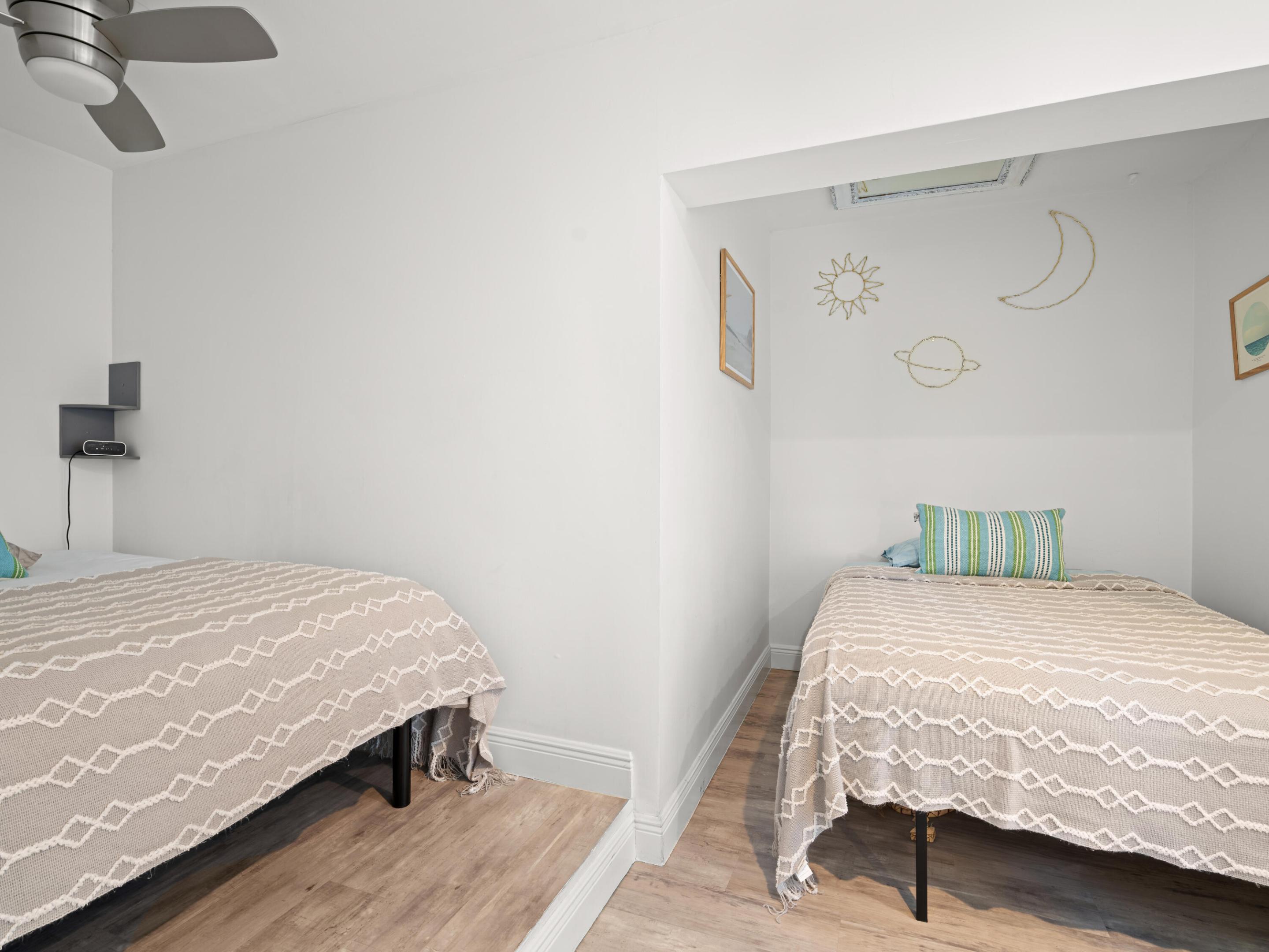 SEA LOFTERS CONDO - Residential