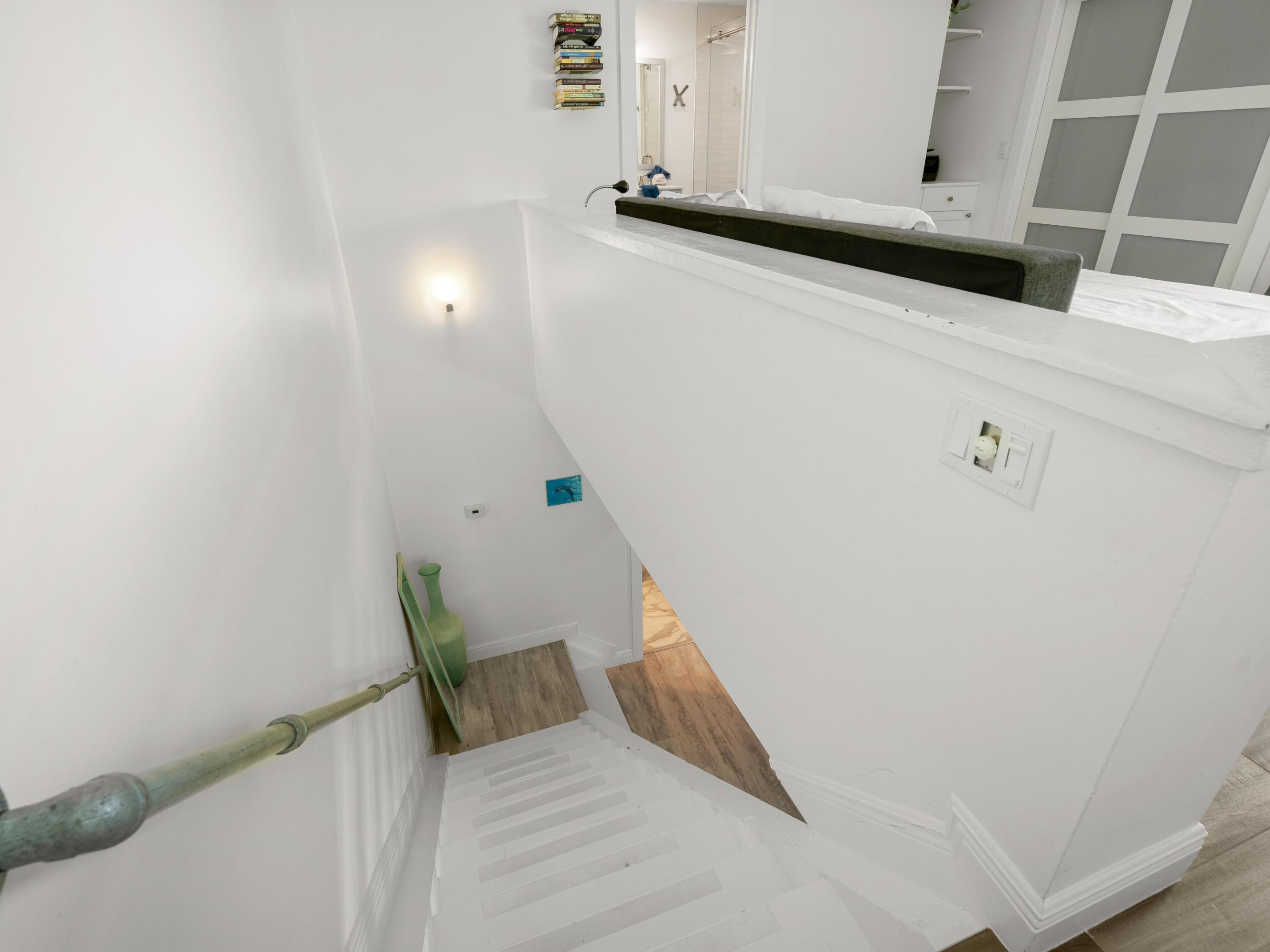 SEA LOFTERS CONDO - Residential