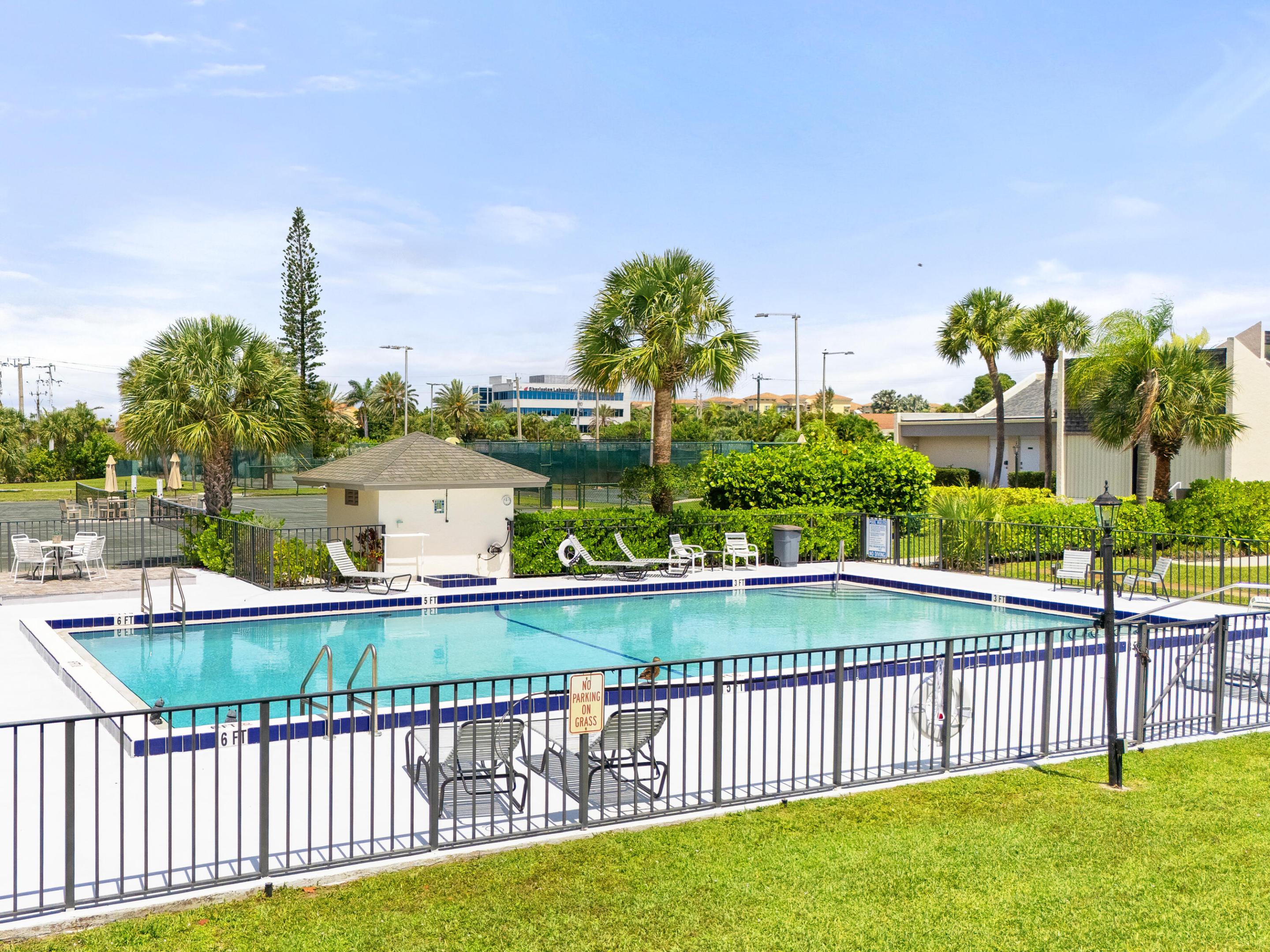 SEA LOFTERS CONDO - Residential