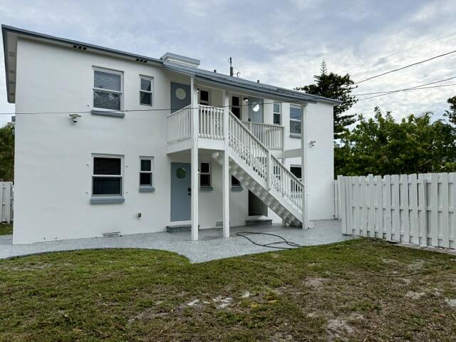 LAKE WORTH TOWN OF - Residential Lease