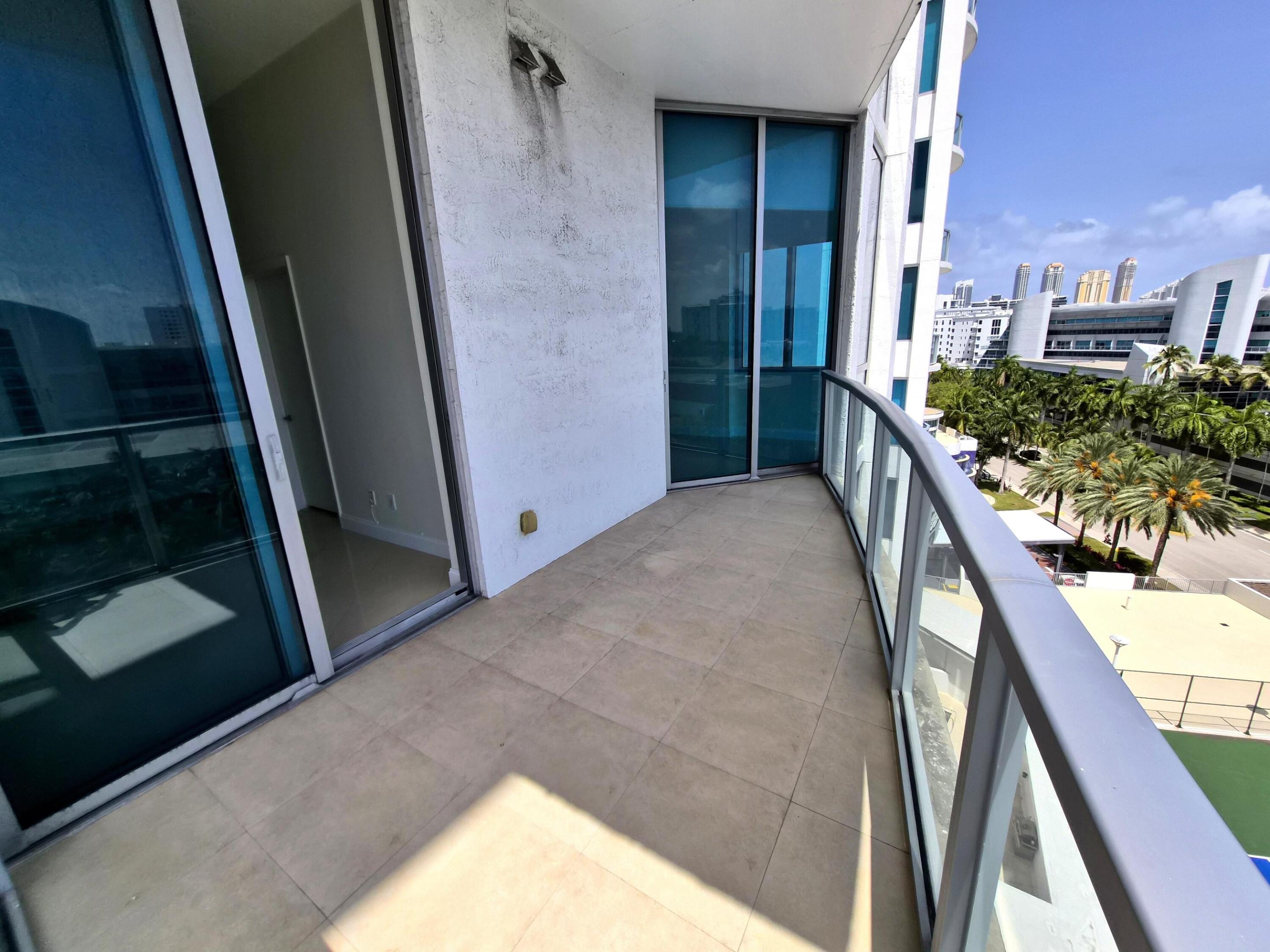 UPTOWN MARINA LOFTS CONDO - Residential