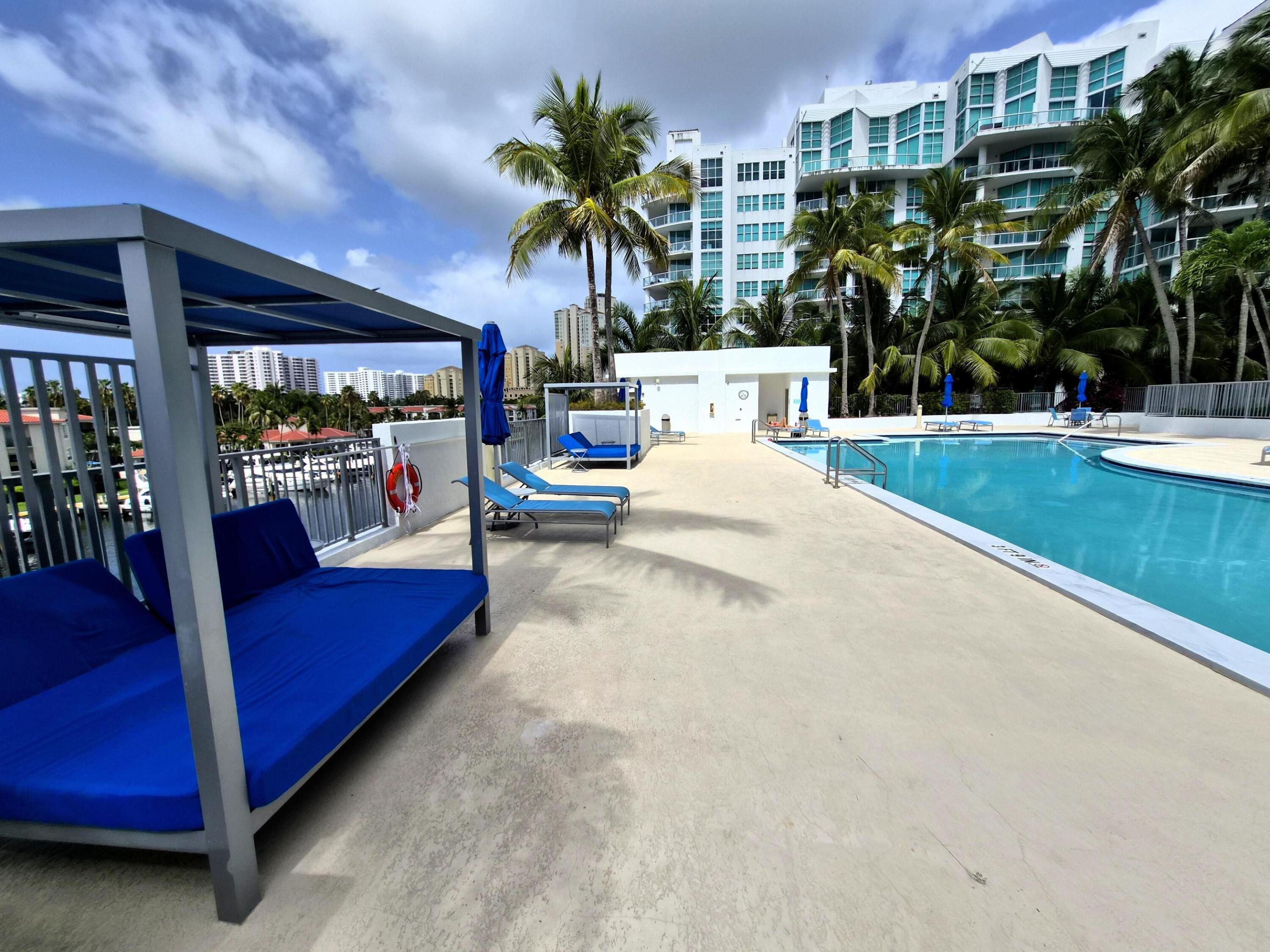 UPTOWN MARINA LOFTS CONDO - Residential