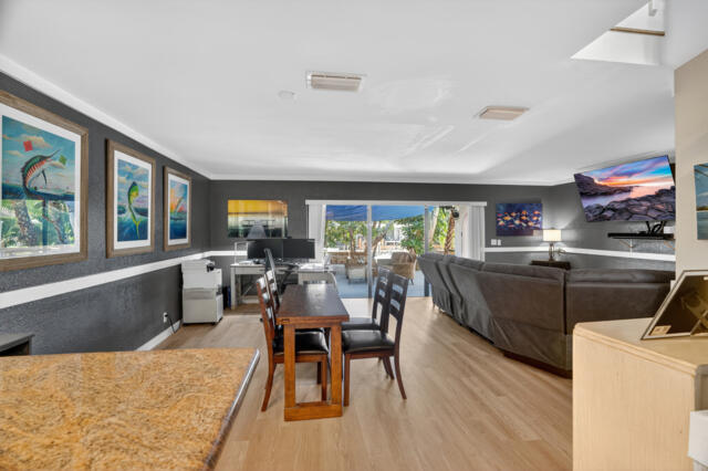 MARINERS WAY - Residential