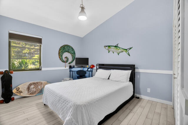 MARINERS WAY - Residential