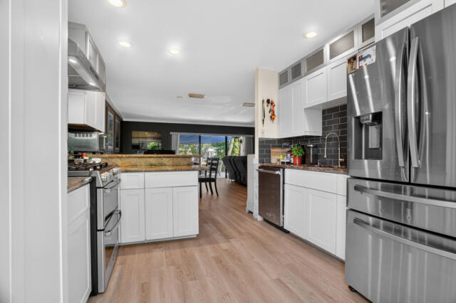 MARINERS WAY - Residential