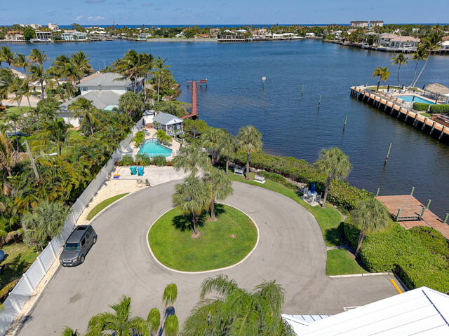 MARINERS WAY - Residential
