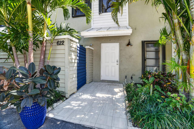 MARINERS WAY - Residential