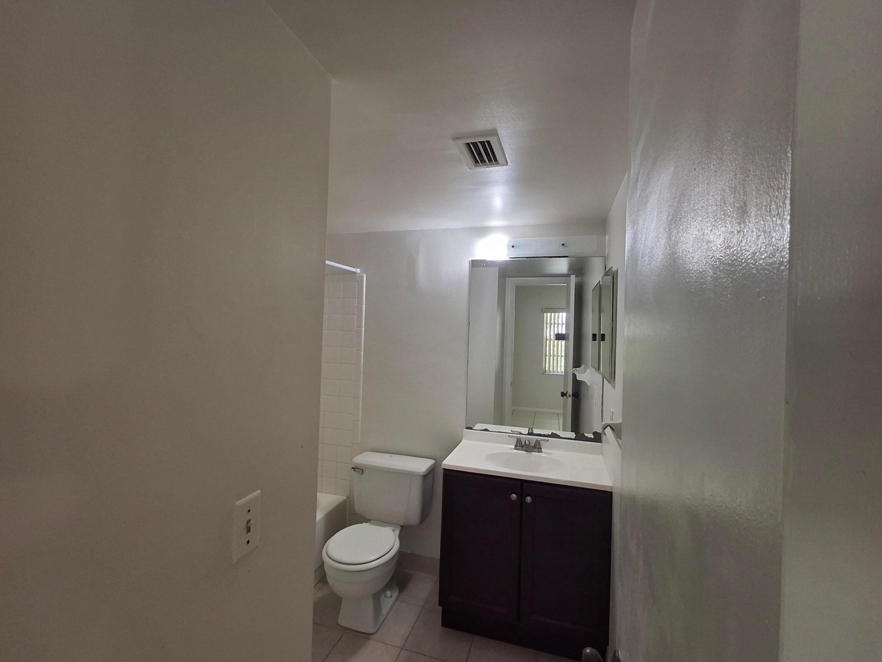 ORANGE TREE OF CORAL SPRINGS - Residential Lease