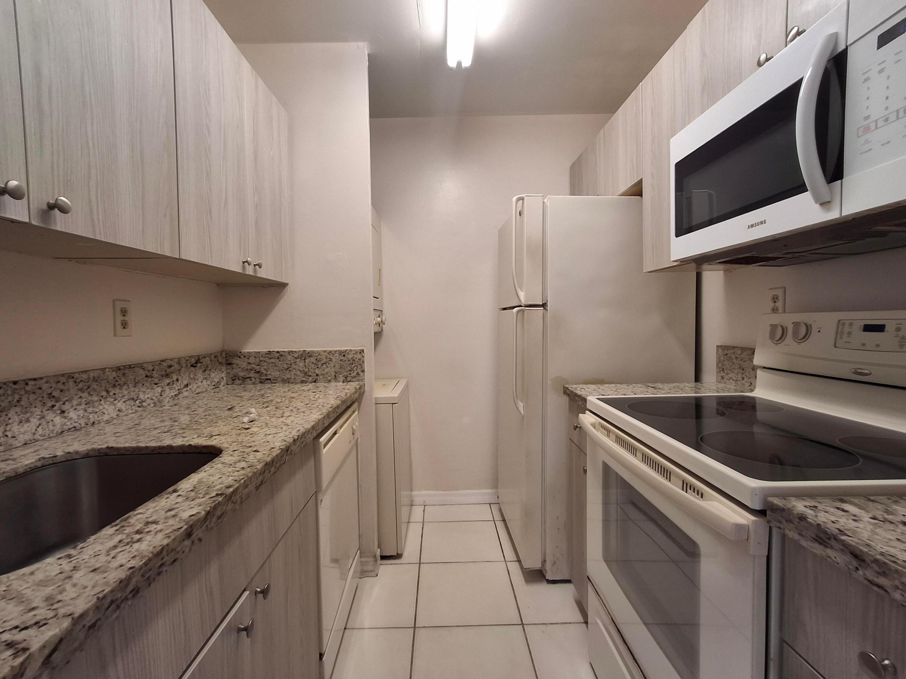 ORANGE TREE OF CORAL SPRINGS - Residential Lease