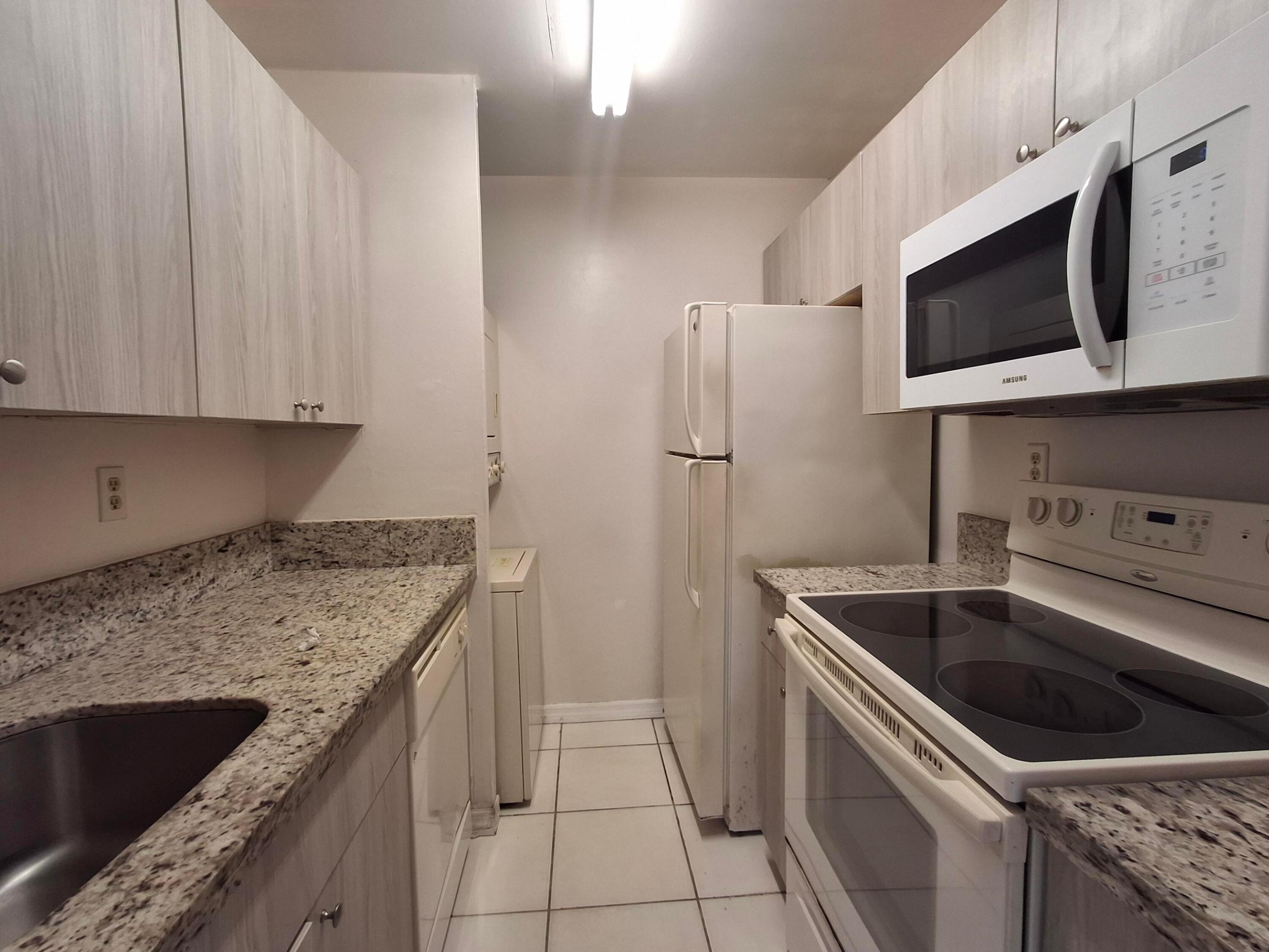 ORANGE TREE OF CORAL SPRINGS - Residential Lease