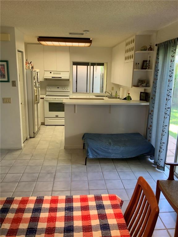 Country Isles Garden Home - Residential