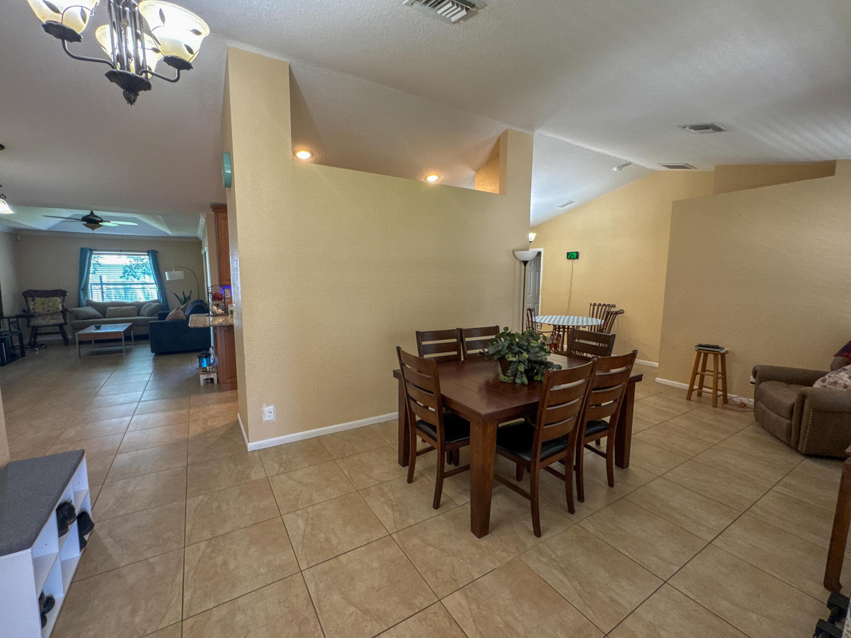 PORT ST LUCIE SECTION 9 - Residential