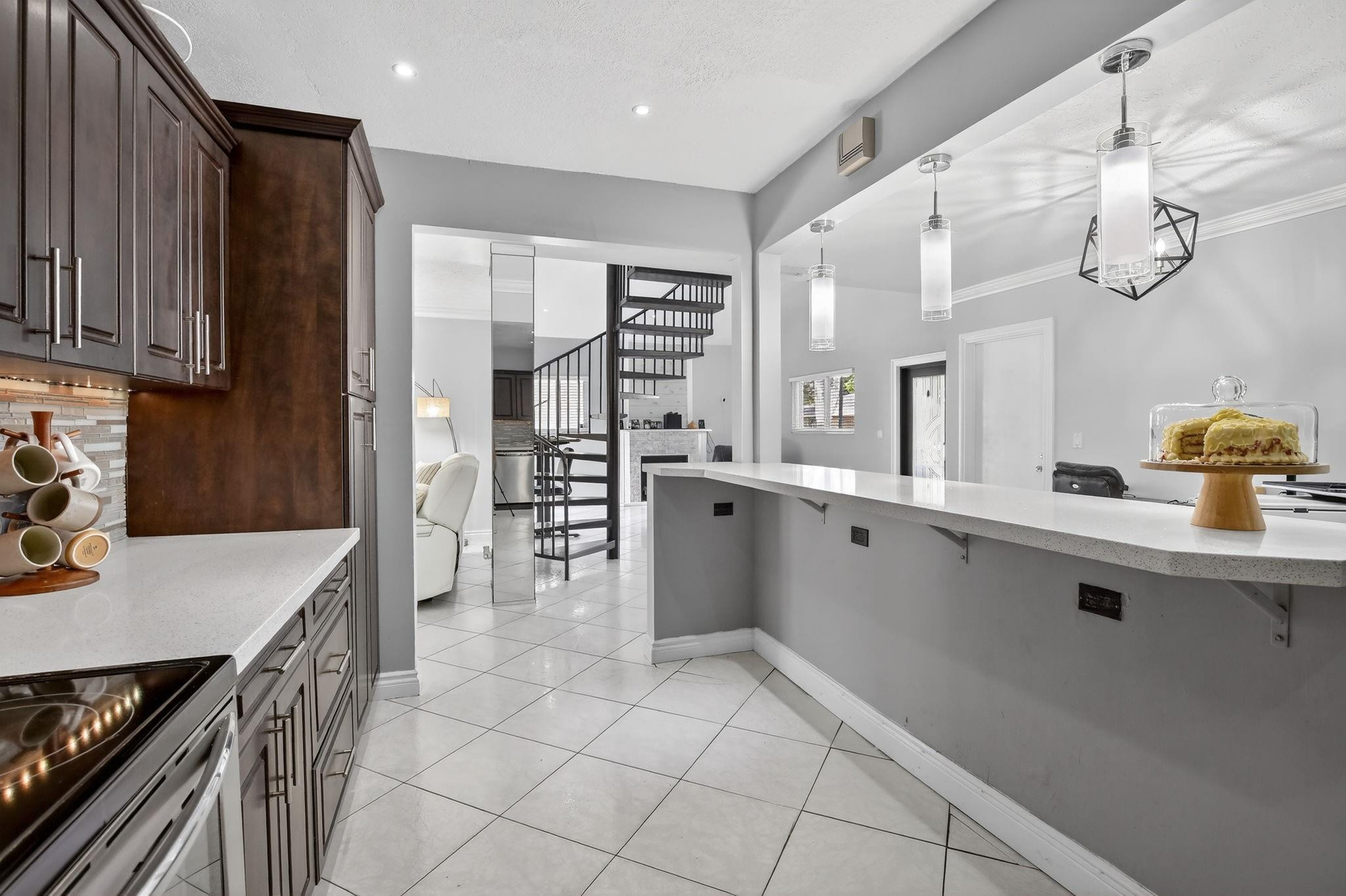Beaumont 106-11 B - Residential